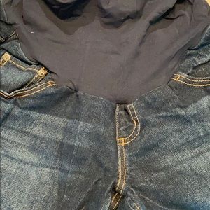Excellent condition maternity denim capris